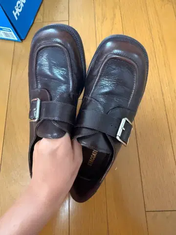 STACCATO 버클 모카신 다크 브라운