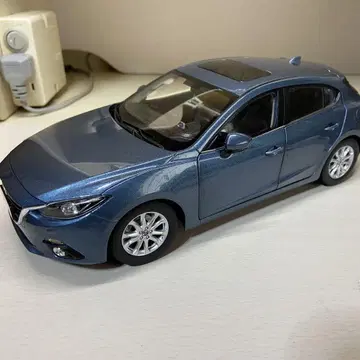 액세라 마쓰다3 AXELA MAZDA3 1/18 미니카