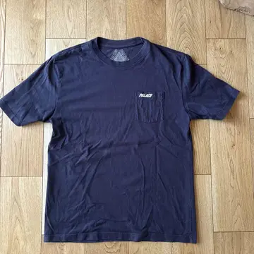 Palace T셔츠