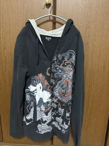 CHIKIRIYA 치키리야 후드티 집업 토끼 M
