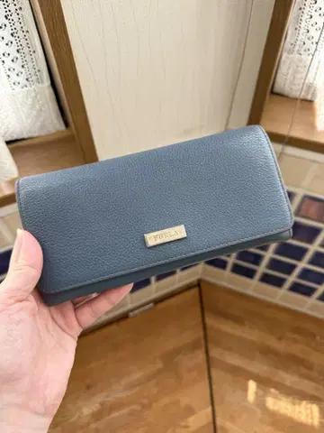 FURLA 그레이 가죽 장지갑 박스 포함