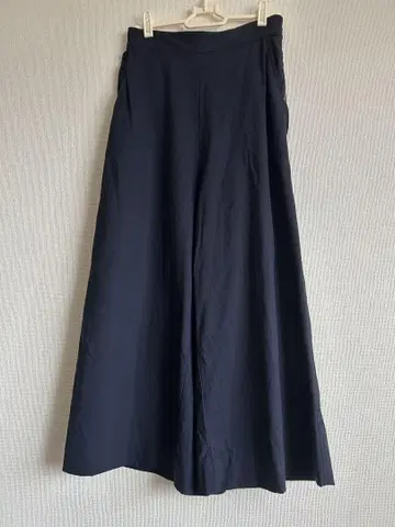 투모로우랜드 맥피 플레어 팬츠
