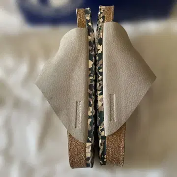 BIRKENSTOCK 베이지 샌들 사이즈 39
