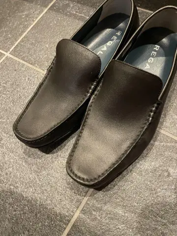 REGAL 블랙 로퍼 25.5cm