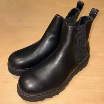 GU 청키 밑창 사이드 고어 부츠 (블랙, 27.0cm)