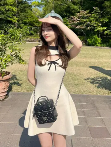 Darich 포인트 오픈 니트 미니 원피스
