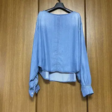 데님 블루 벌룬 슬리브 셔츠 9호