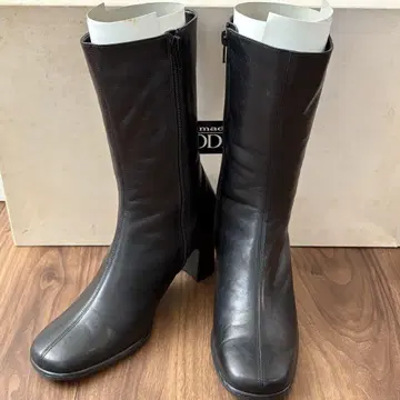 모데로 여성용 부츠 23.5 지퍼부츠