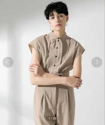 플로어넥 린넨 라이크 블라우스