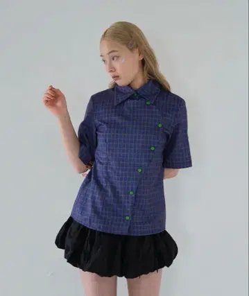 retro check button shirt / uenui