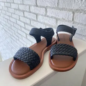 새상품급 Melissa Salinas 샌들 24cm