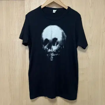 FASHION VICTIM 속임수 그림 인비저블 스컬 T셔츠
