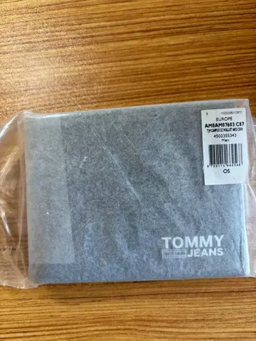 [미개봉 새상품] TOMMY JEANS 접이식 동전 지갑 반지갑
