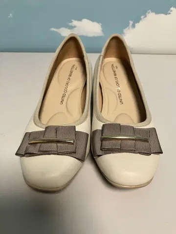 BENETTON ALL DAY WALK 리본 포함 플랫슈즈