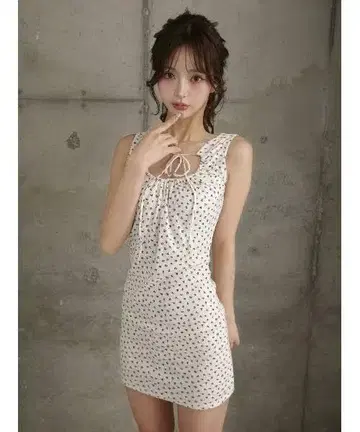 다리치 Darich 프론트 오픈 플로럴 미니 원피스