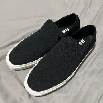 유니클로 U 니트 스니커즈 28cm