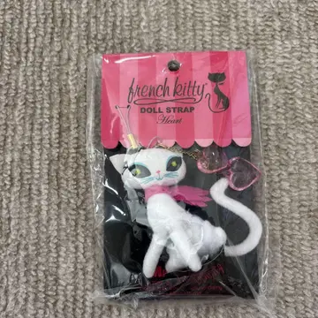 프렌치 키티 인형 스트랩