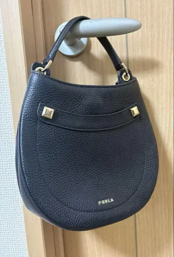 FURLA 블랙 가죽 숄더백