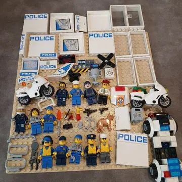 7 LEGO 경찰 부품 묶음 판매