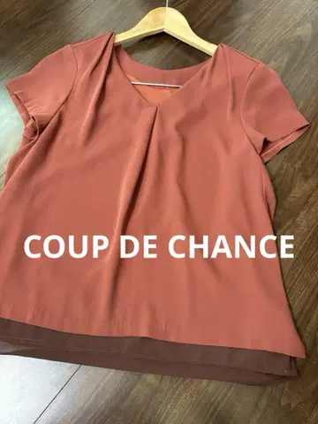 COUP DE CHANCE (쿠 드 샹스) 드레이프감 블라우스 쉬폰