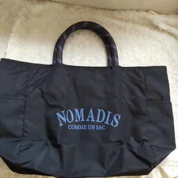 NOMADIS 블랙 토트백
