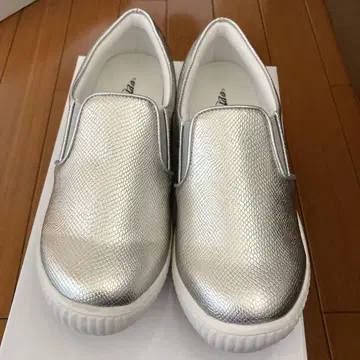 실버 슬립온 M 사이즈