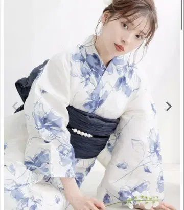 Dita 유카타 스즈노네