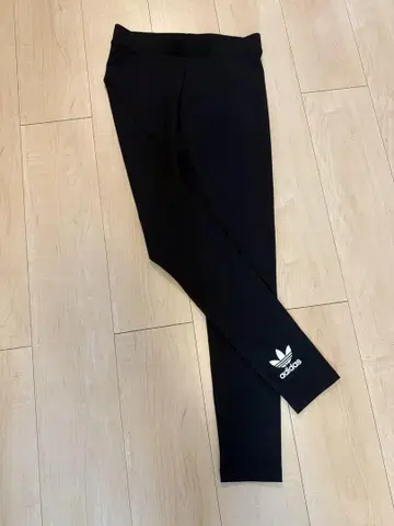 [새상품] adidas 블랙 레깅스