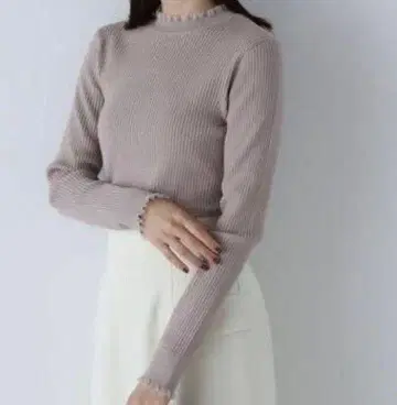 시어 프릴 리브 니트