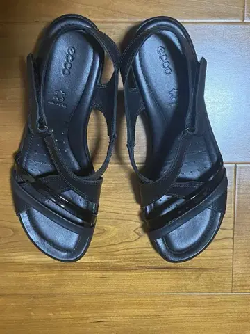 ecco 샌들 블랙 사이즈 39