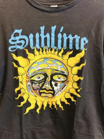 Sublime 태양 디자인 T셔츠 블랙