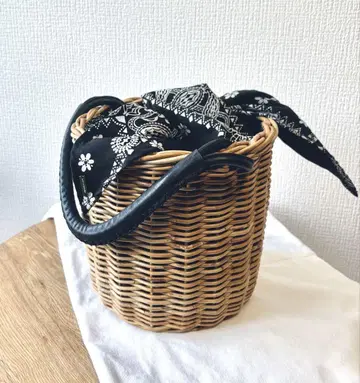 유나이티드 애로우즈 바스켓백