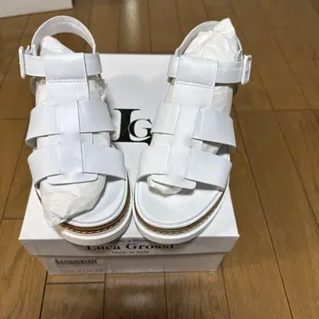 Luca Grossi 루카.그로씨 통굽 구르카 샌들 화이트