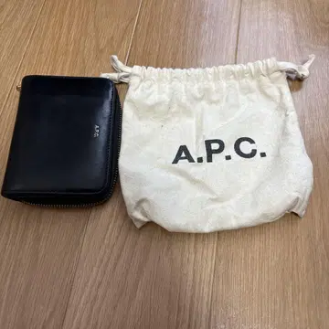 A.P.C. 지갑 아페쎄