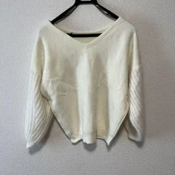 TORRAZZO DONNA 아이보리 V넥 니트