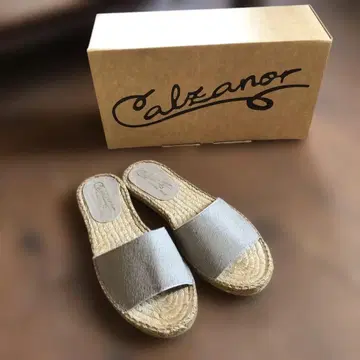 Calzanor 송치 플랫 샌들