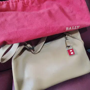 BALLY 핸드백