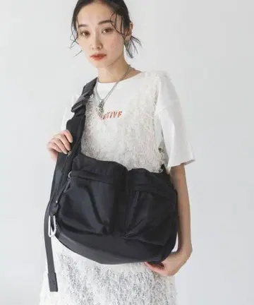 JEANASIS 나일론 벨트 바디 BAG 블랙