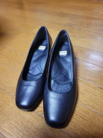ing 블랙 가죽 신발 23.0 EE