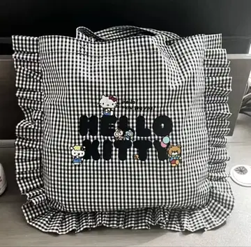 헬로키티 산리오 토트백 프릴 깅엄 체크 A4 대용량