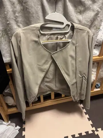 dazzlin 노카라 자켓 F 베이지