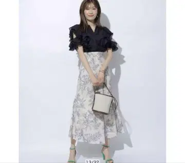 아푸와이저 리셰 자카드 플라워 프린트 스커트 베이지