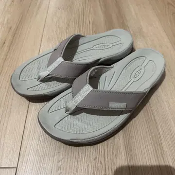 킨 keen 샌들 플립플롭 23cm us6 여성용