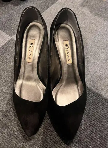 다이애나 블랙 스웨이드 하이힐