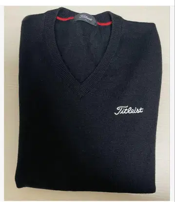 Titleist 블랙 V넥 니트 스웨터