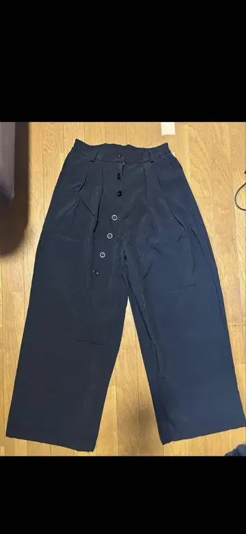 Multi Button Wide Slacks Slight Vogue