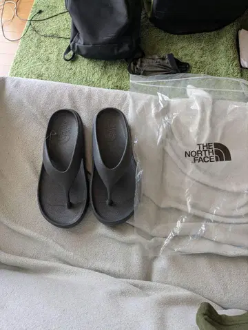 THE NORTH FACE 그레이 비치 샌들