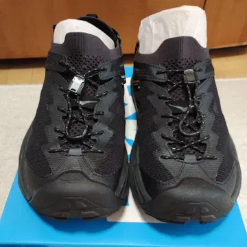 HOKA 여성 WHOPARA2
