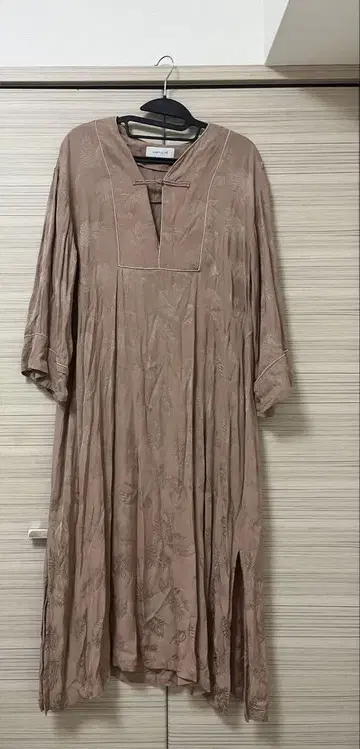 [저널 스탠다드] 핑크 베이지 원피스