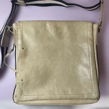 골드 숄더백